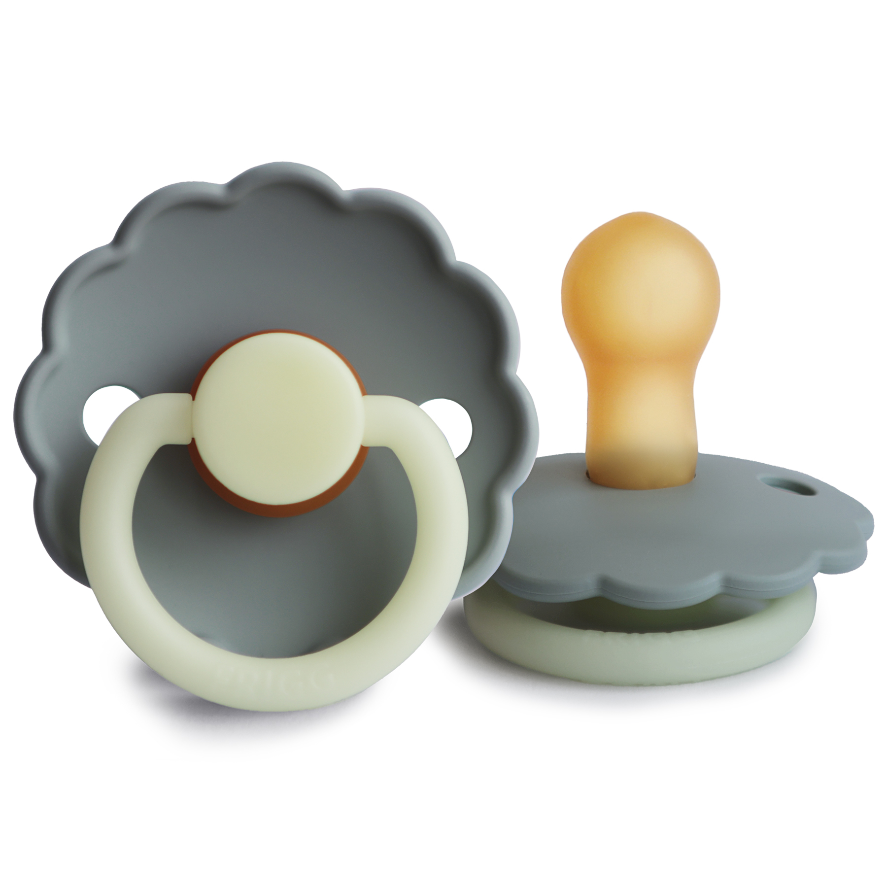 Caoutchouc naturel tétine bébé nouveau-né concept store kids le béguin de Charlie Tours 37 enfants Bretonneau pôle santé Léonard de Vinci cadeau baby kid concept Maman accessoires naissance indre et Loire magasin de Puériculture FRIGG besoin de succion sommeil dodo paisible cute attaches tetine bibs baby Shower enfants chambre bébé cododo couffin