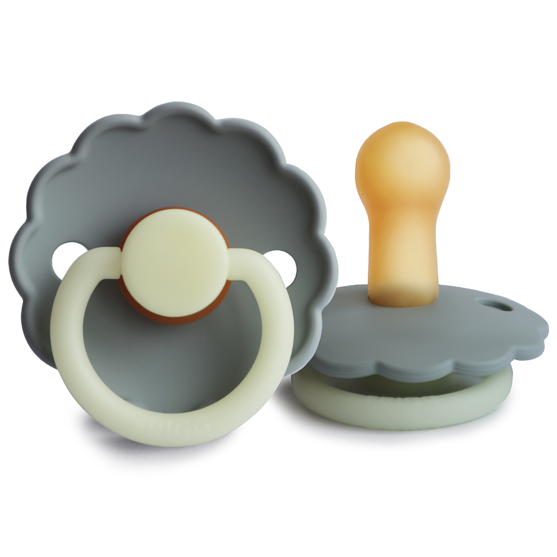 Caoutchouc naturel tétine bébé nouveau-né concept store kids le béguin de Charlie Tours 37 enfants Bretonneau pôle santé Léonard de Vinci cadeau baby kid concept Maman accessoires naissance indre et Loire magasin de Puériculture FRIGG besoin de succion sommeil dodo paisible cute attaches tetine bibs baby Shower enfants chambre bébé cododo couffin