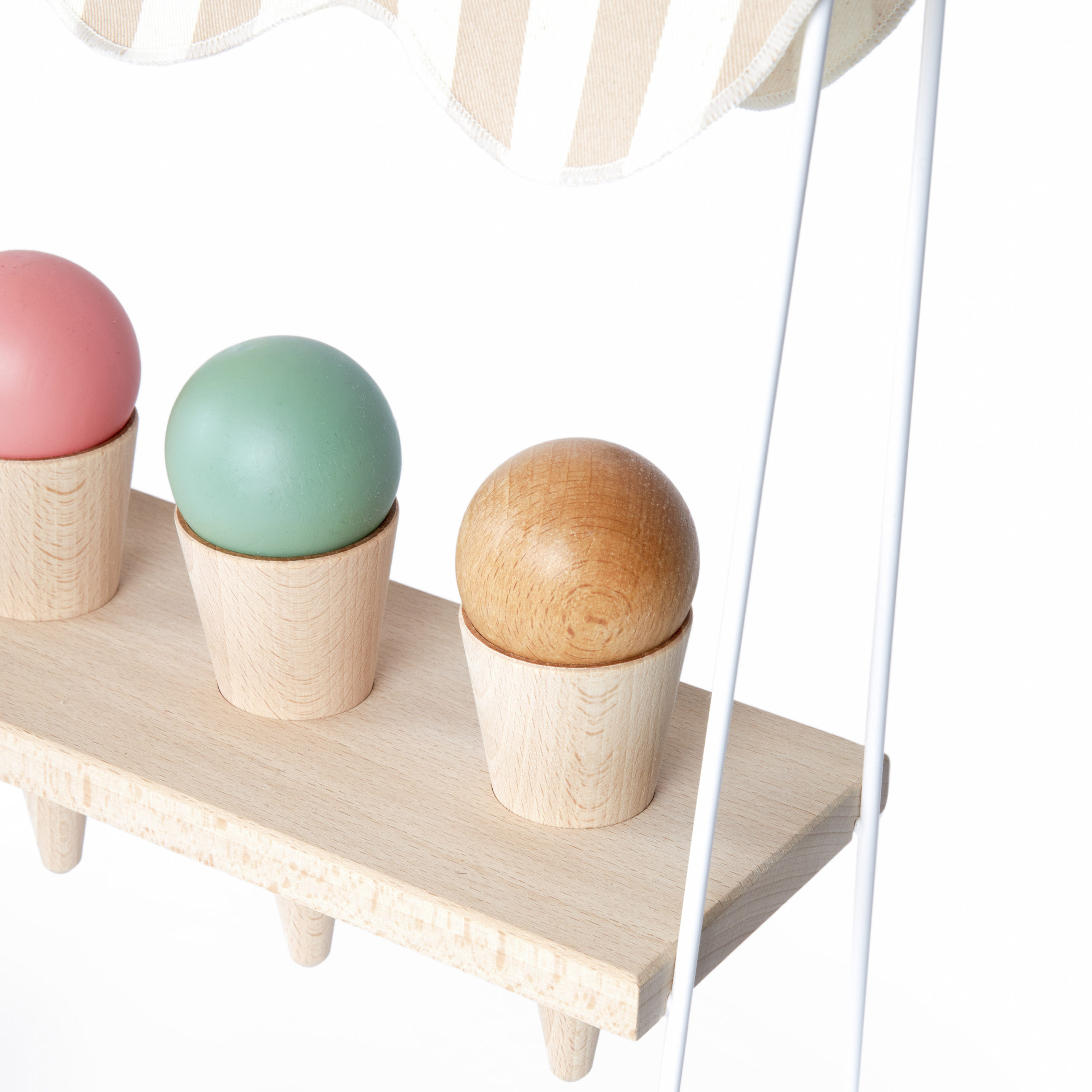 Stand de glaces en bois – Image 4