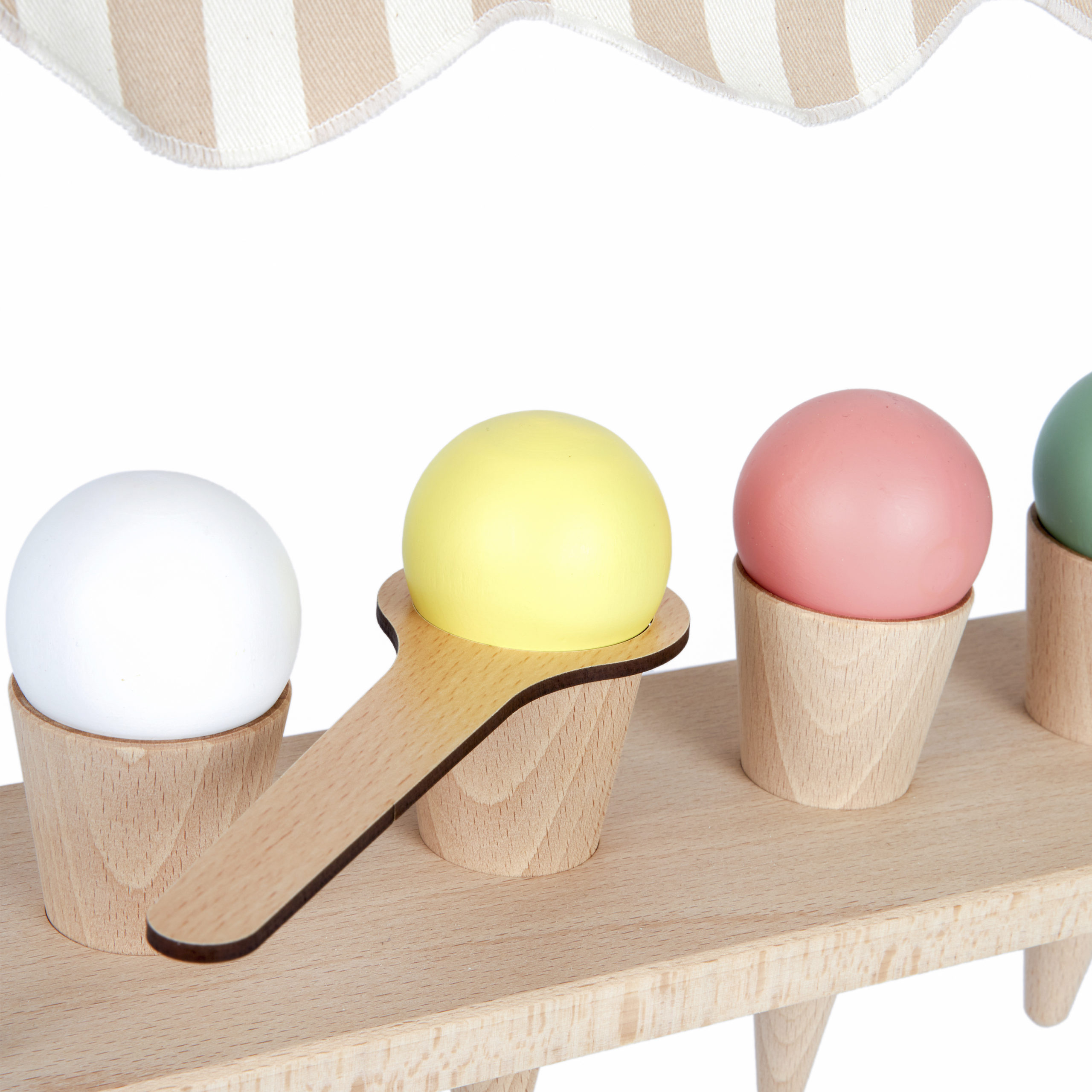 Stand de glaces en bois – Image 5
