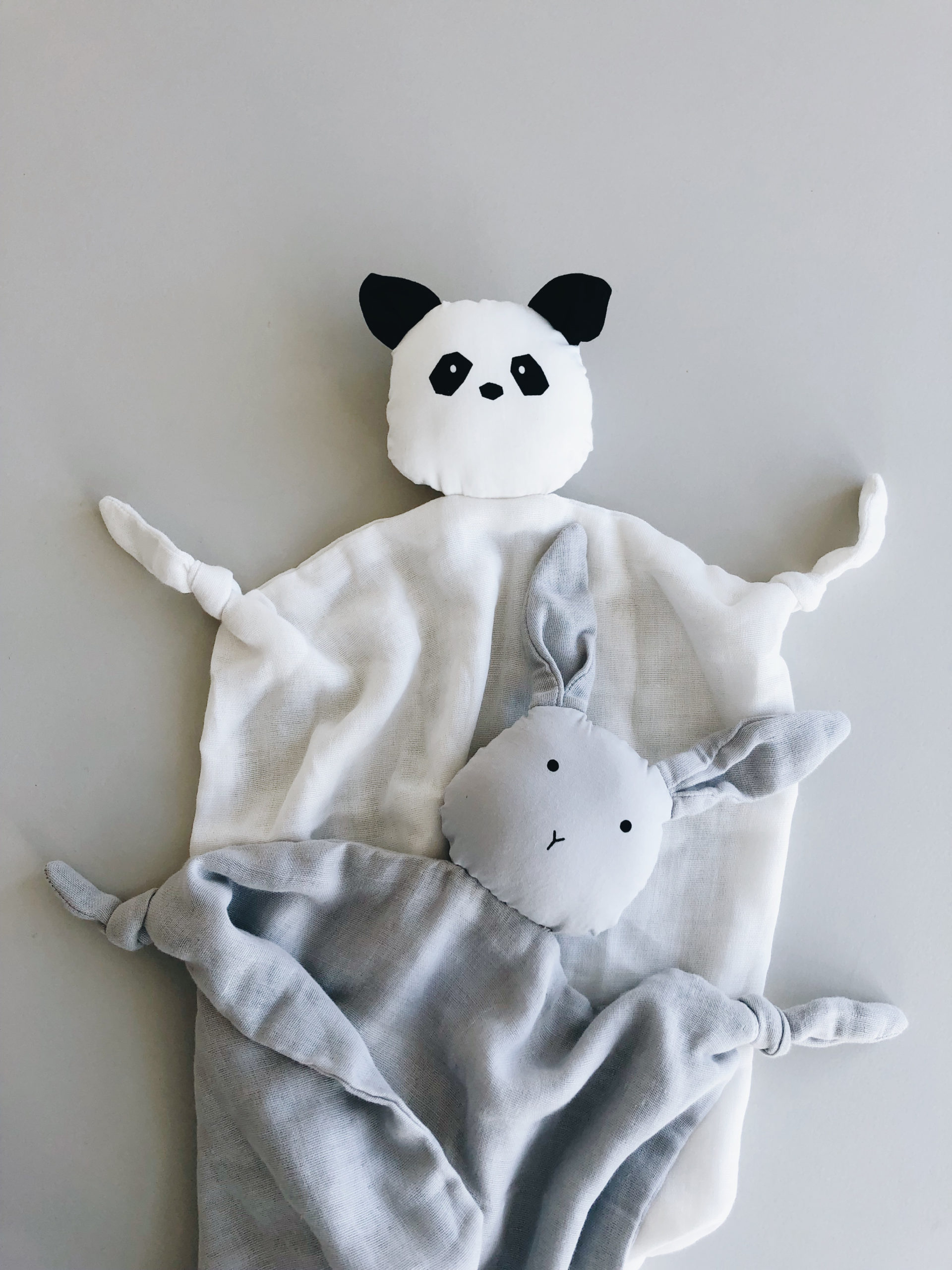 Doudou lange lapin / Gris – Image 2