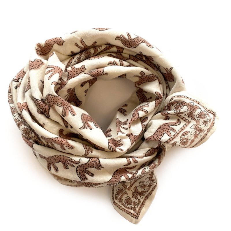 Foulard Bengale latte Apaches Tours 37 le béguin Charlie foulard accessoires écharpe étole jouer cadeau naissance adolescents enfants Indre-et-Loire concept store bébé kids