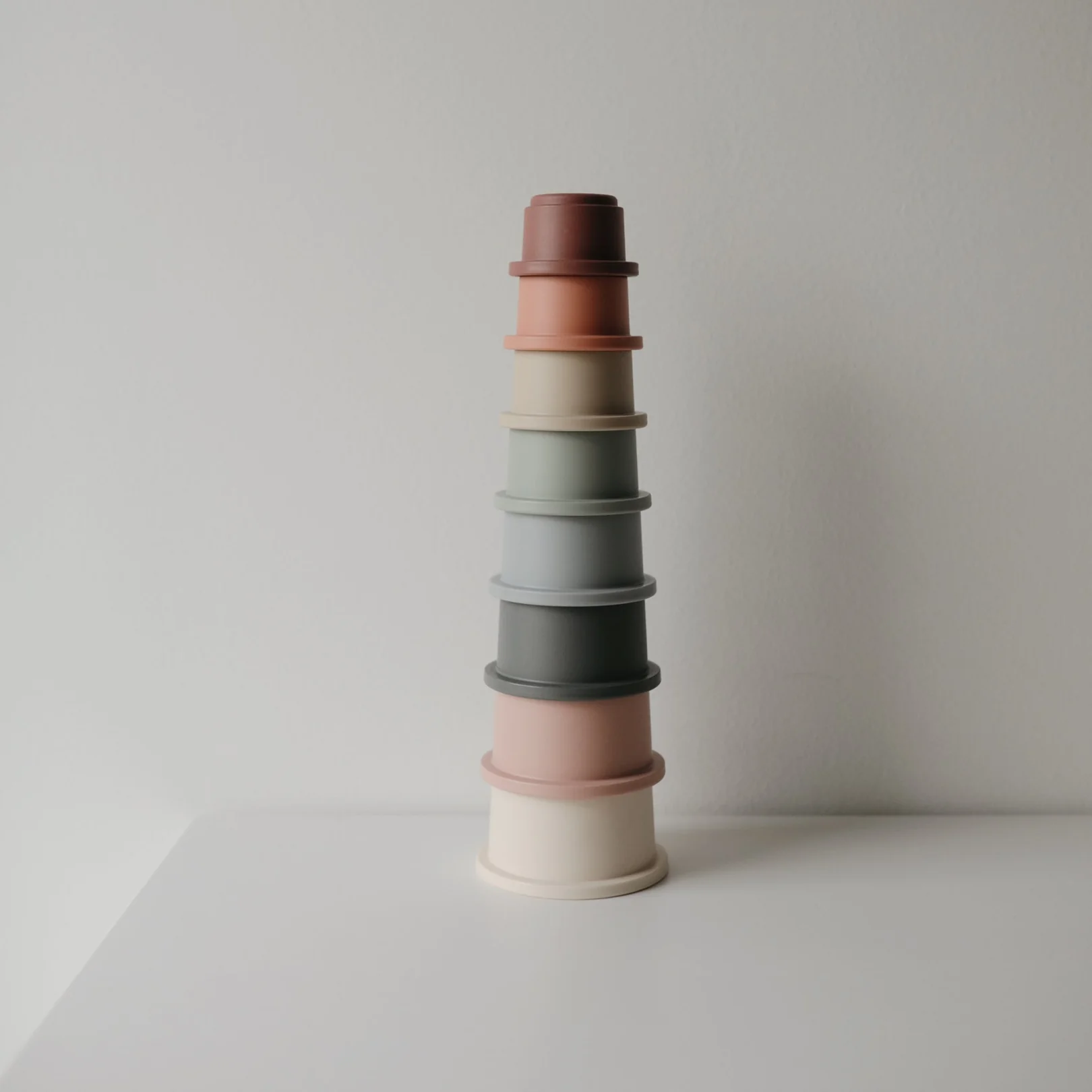 Mushie stackings cops jouets enfants bebe motricité éveil cadeaux accessoires le beguin de charlie concept store tours
