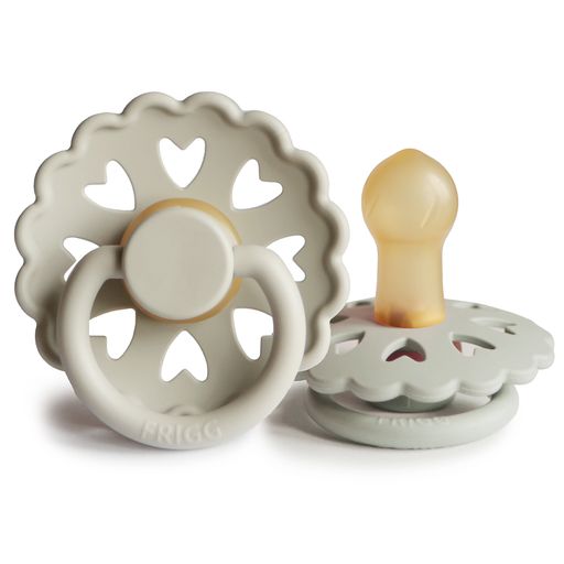 Frigg fairtyle rose Daisy Classic Caoutchouc naturel tétine bébé nouveau-né concept store kids le béguin de Charlie Tours 37 enfants Bretonneau pôle santé Léonard de Vinci cadeau baby kid concept Maman accessoires naissance indre et Loire magasin de Puériculture FRIGG besoin de succion sommeil dodo paisible attaches tetine bibs baby Shower enfants chambre bébé cododo couffin