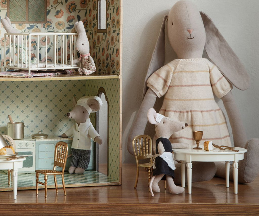 Maileg le beguin de Charlie boîte d’allumette souris collection Noël maison fée cadeau enfant bébé tours 37 concept store anniversaire fille garçon boîte à dents Indre-et-loire accessoire meuble lampe fauteuil baignoire cuisine serpillère grille pain lit