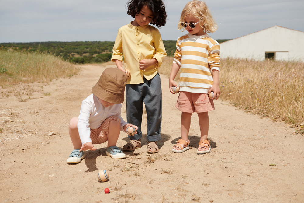 Lunettes de soleil darla Liewood plage ete summer bebe enfant concept store tours matte brillante transparente piscine
