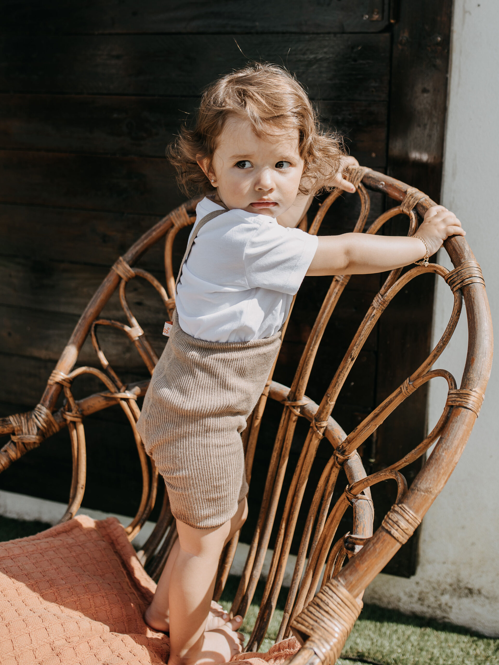 Silly Silas collant bretelles rétro shorty bébé doux confortable vêtements mérinos coton oeko tex coton cadeaux naissance concept store tours bonnet gant le beguin de Charlie filles garçon