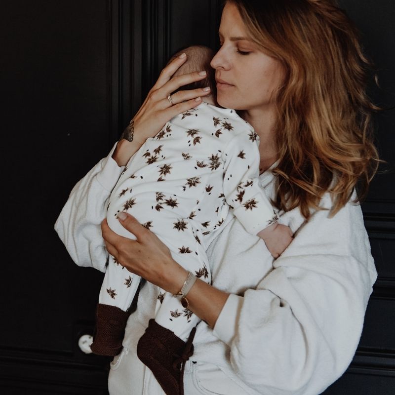 Bonjour Little le beguin de Charlie pyjama sommeil nuit confort douceur fille garçon bebe enfants cadeau maman tonka pansies californien Marbella Poppy trousse de toilette naissance maternité
