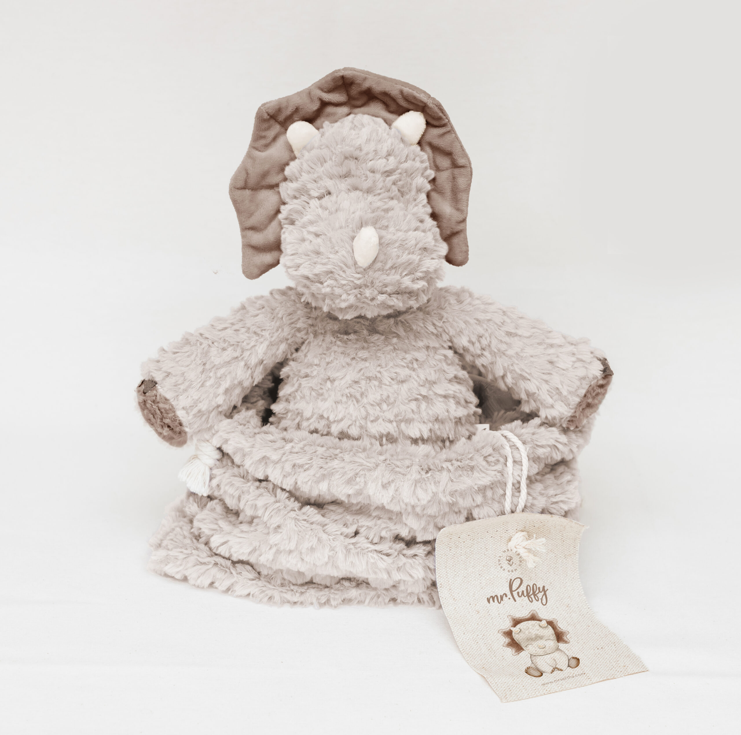 Mrs Ertha peluches douceurs confort bebe enfant nourrisson doudou jouet lit chambre tapis d’eveil sommeil décoration le beguin de charlie concept store tours