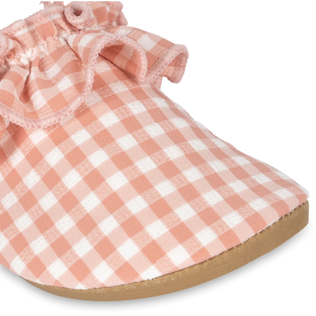 chaussons de nage eau vacances séjour valise été nager se baigner baignade piscine mer rivière rocher marcher glissade konges concept store enfant bebe Tours Indre et Loire le béguin de Charlie vichy rose
