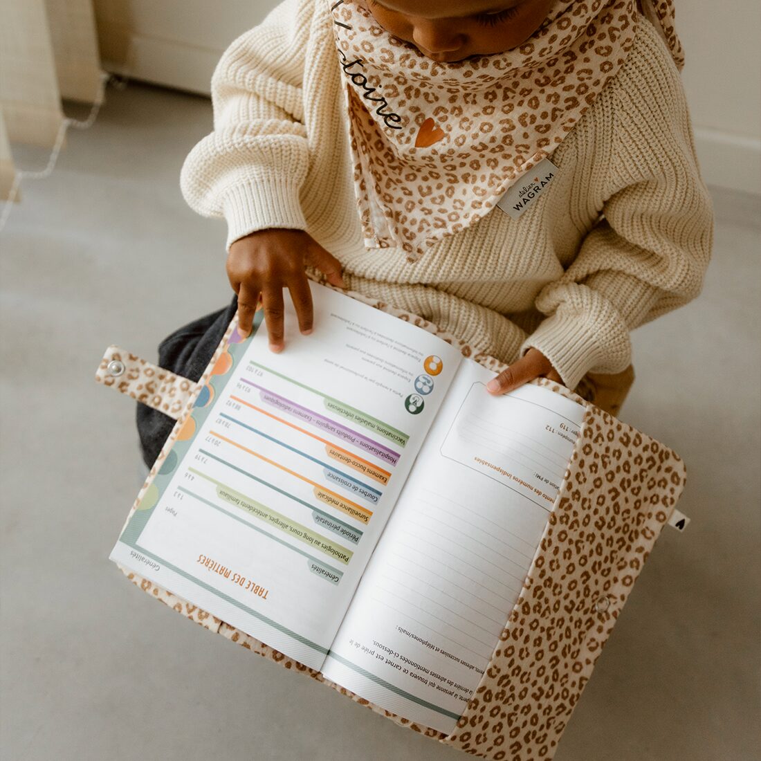 protège carnet de santé pour bebe et enfant idée cadeau de naissance, atelier Wagram, le béguin de Charlie, Tours