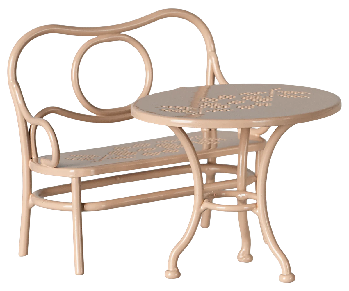 salon de jardin pour boire le café pour les souris de la marque Maileg - jouets accessoires et mobilier pour souris - disponible en boutique et en ligne chez Le béguin de Charlie à Tours