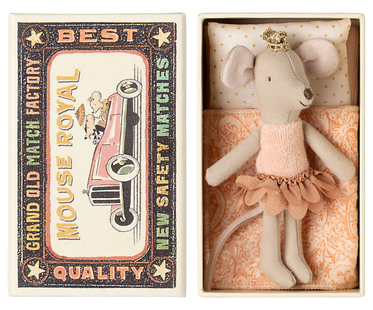 souris princesse avec tutu rose et couronne dans sa boîte - idée de cadeau de collection de la marque Maileg - disponible en ligne et en boutique chez Le béguin de Charlie à Tours