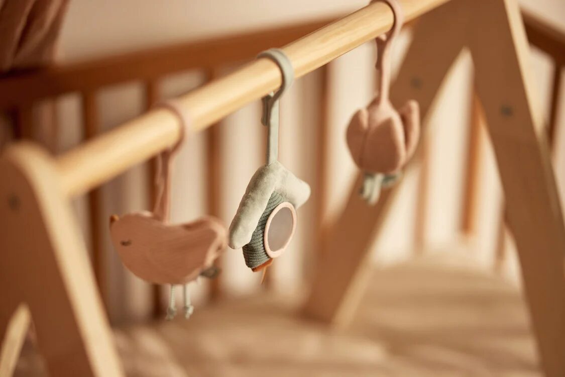 jouets pour arche d'éveil à suspendre Lovely birds bébés et enfants - marque Jollein -disponibles en ligne et en boutique chez Le béguin de Charlie à Tours