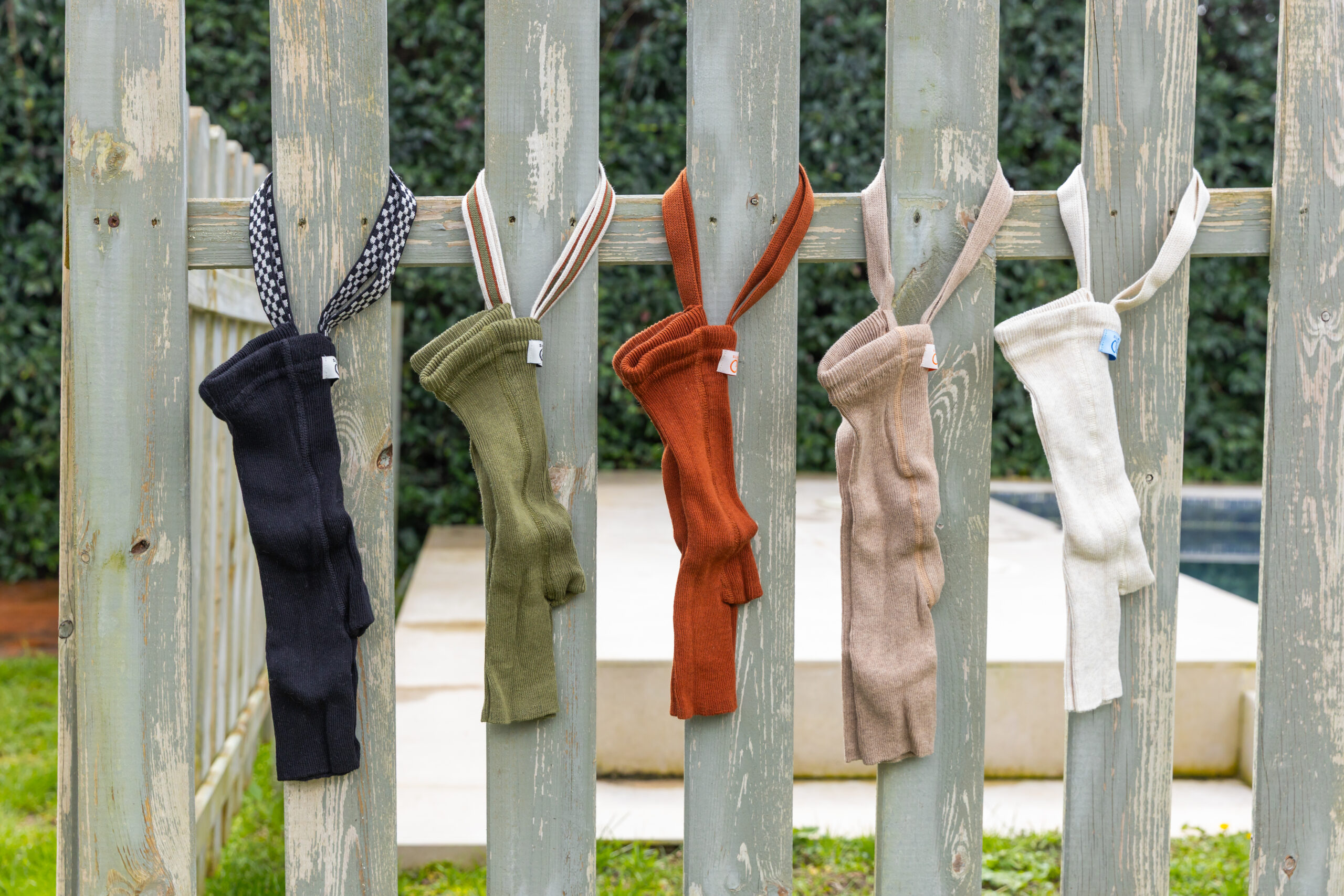 shorty colorés avec bretelles pour bébés et enfants - marque Silly Silas - disponible en ligne et en boutique chez Le béguin de Charlie à Tours
