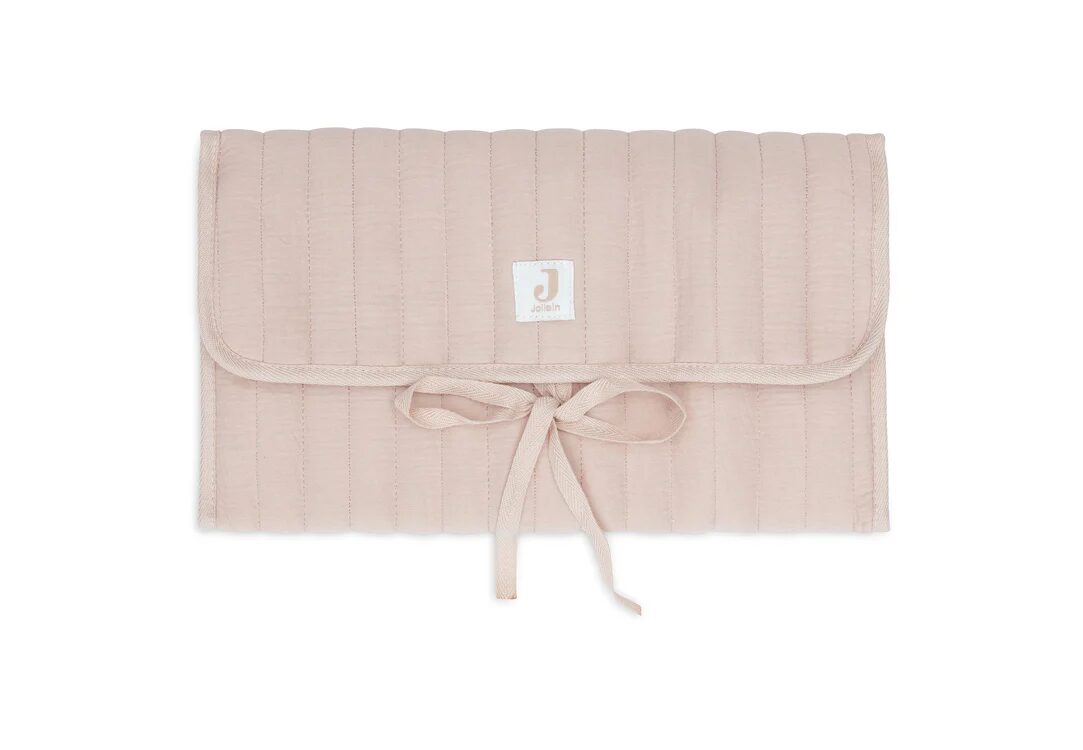 tapis à langer nomade couleur wild rose green pour bébés et parents - idées de cadeau de naissance - marque Jollein - disponible en ligne et en boutique chez Le béguin de Charlie à Tours