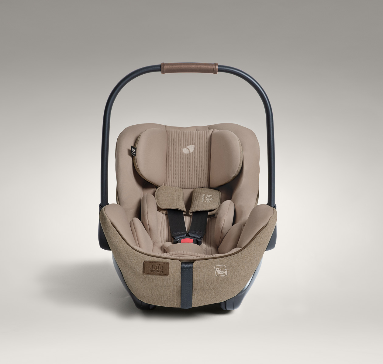 siege auto, cosy bébé model I level pro de la marque Joie couleur sandstone - disponible en ligne et en boutique chez Le béguin de Charlie à Tours