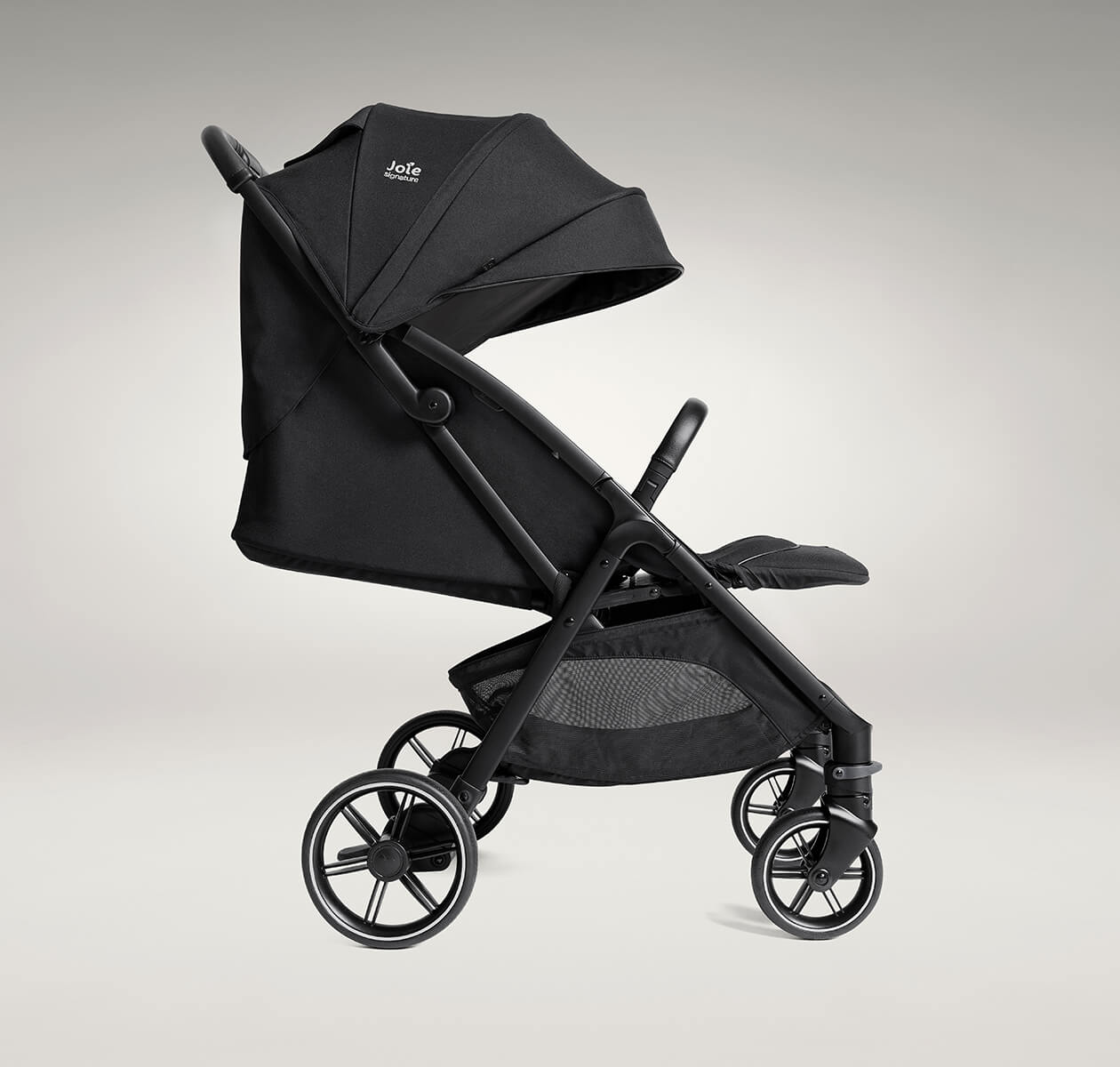 poussette joie signature Parcel LX couleur eclipse - poussette pour bébés et enfants de la marque Joie - disponible en ligne et en boutique chez Le béguin de Charlie à Tours