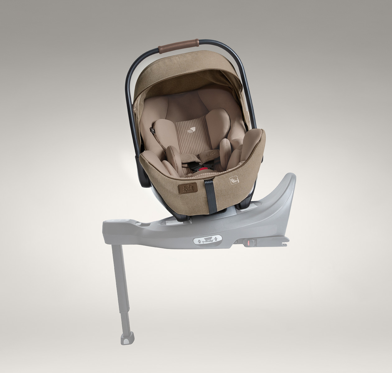 siege auto - cosy avec base isofix pour bébé model I level pro de la marque Joie couleur sandstone - disponible en ligne et en boutique chez Le béguin de Charlie à Tours